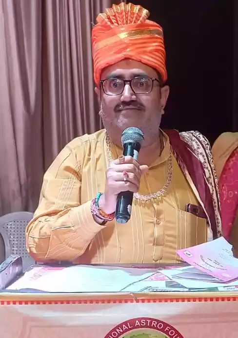 Shastri Manish Bhai Maheta